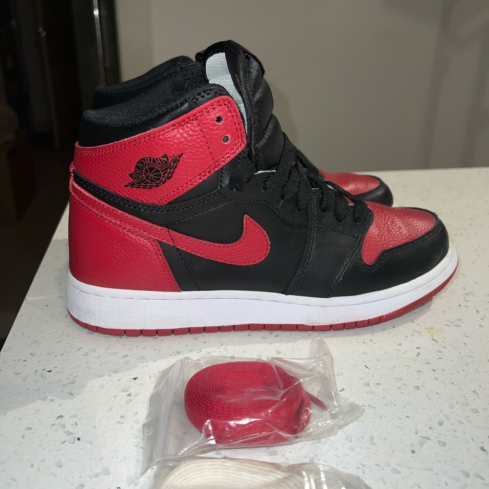 Air Jordan 1 - worn once. Size 6 youth (7.5 W)